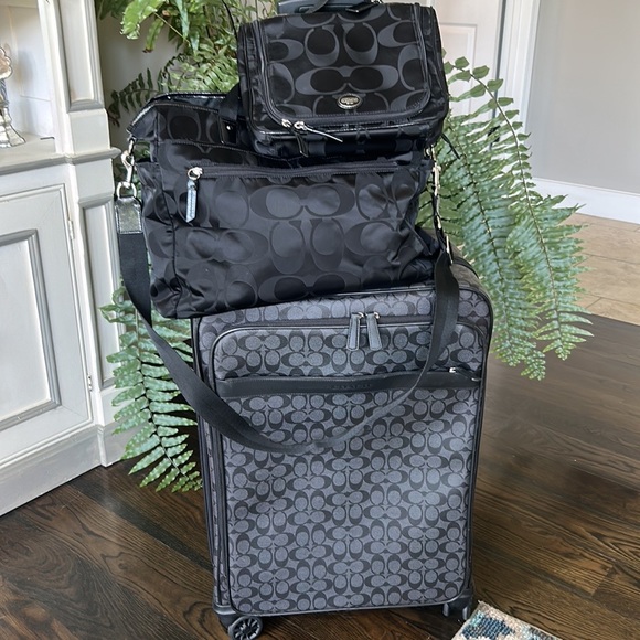 Coach Cosmetic/Toiletry Bag with handle - Picture 8 of 8